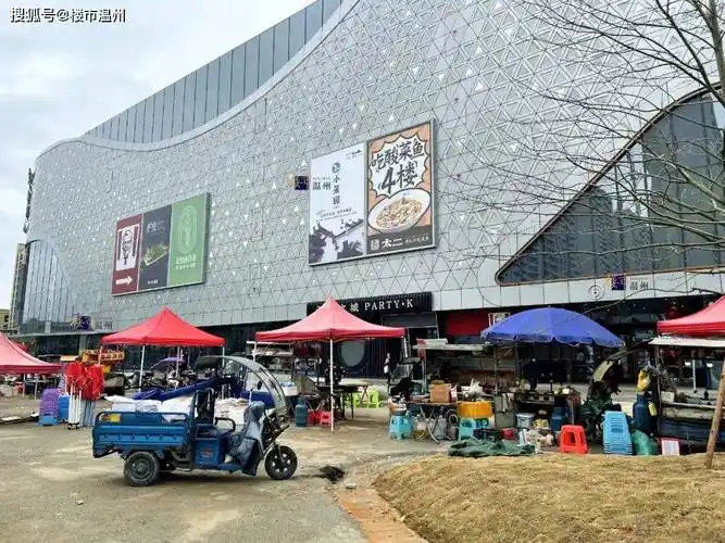 人气._新鸿_龙港_广场