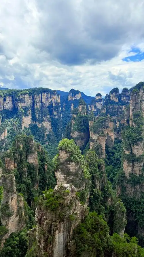 湖南张家界旅游必看攻略!张家界五天四晚怎么玩 最佳路线