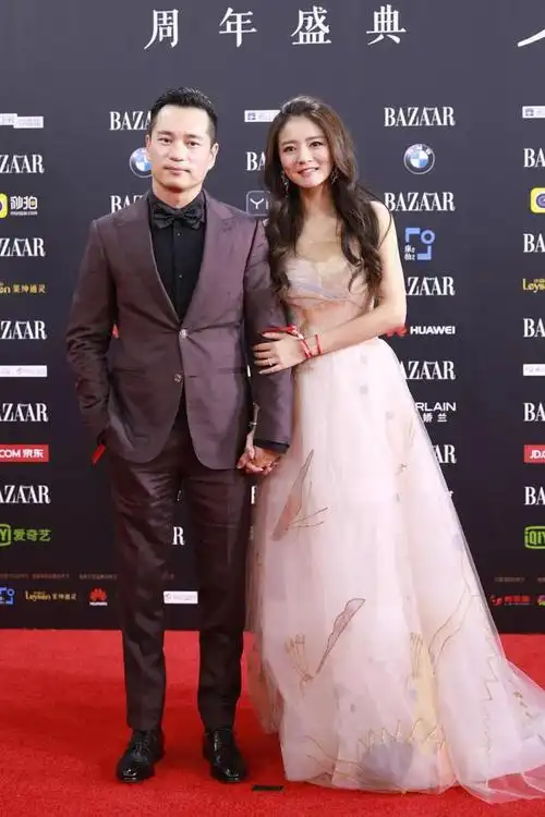 安以轩老公罪名成立被控83项犯罪将出庭受审