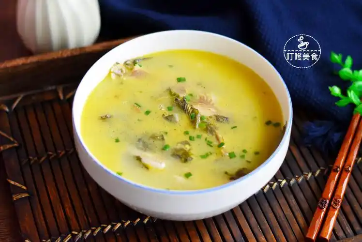 用黄辣丁炖汤,别直接下锅炖,多做这一步,鱼汤更香浓,无腥味_做法