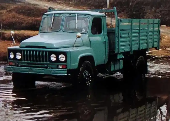 东风卡车eq140挂图介绍