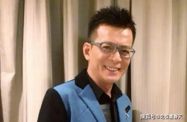 老婆出轨选择原谅的8位男星,各有各的苦衷,最大73岁,最小41岁_黄宛林