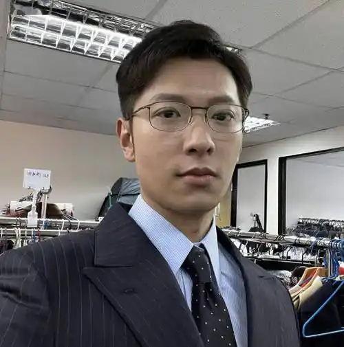 tvb帅气型男公开新恋情将要结婚,凭大热台庆剧再度翻红_高钧贤_香港