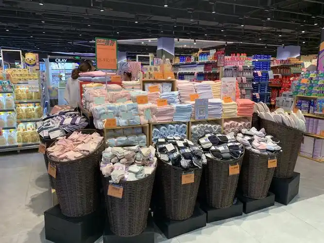 金凯店百货堆码端头陈列