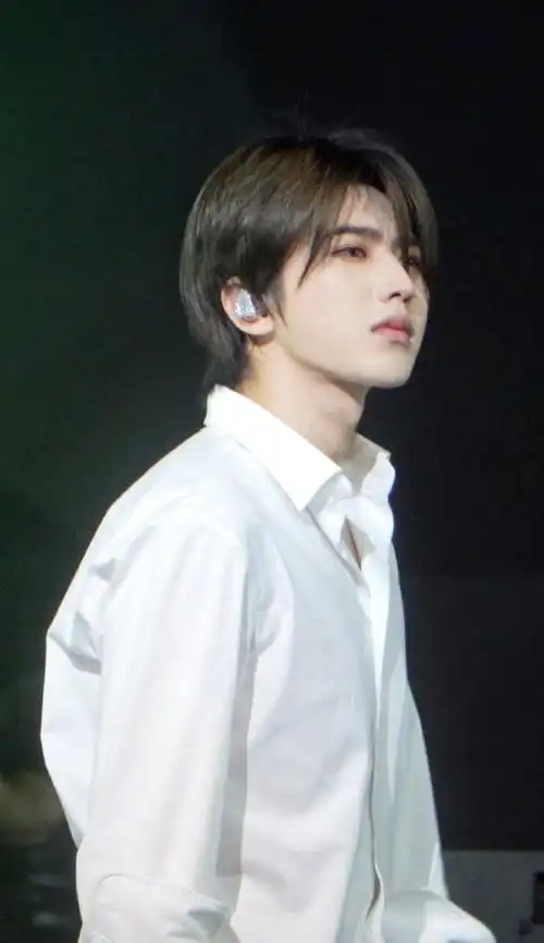 白衬衫真的好美好美#蔡徐坤#spotlight-蔡徐坤