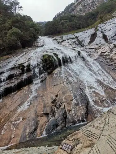 [原创]黄山九龙瀑:一瀑一潭,九龙九潭,直表云霄,甚为壮观!