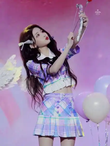 成都站怦然心动9899@snh48-周诗雨serein0411_周诗雨的微博视频