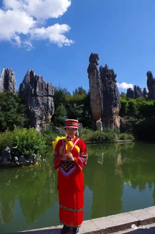 【老照片2】2013在昆明,美丽的姑娘阿诗玛_石林