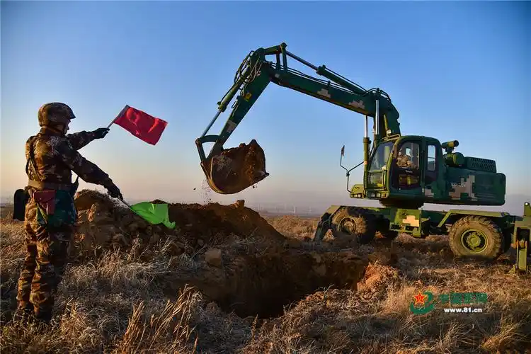 10练伪装这群工程兵把装备藏起来了