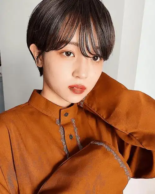 日系撇耳短发让你瞬间提升颜值