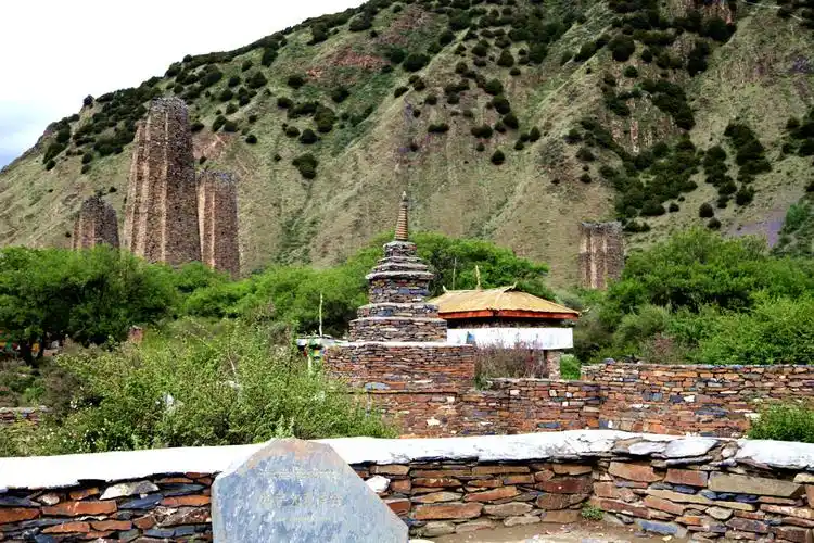 林芝——格萨尔古堡