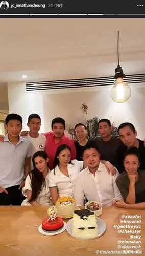 港圈富二代聚会!林青霞继女优雅,霍启山稳重,林建岳女儿像网红