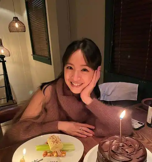 林依晨近况现身,还是软萌的娃娃脸,感叹还差4斤才能回到原来体重_丈夫