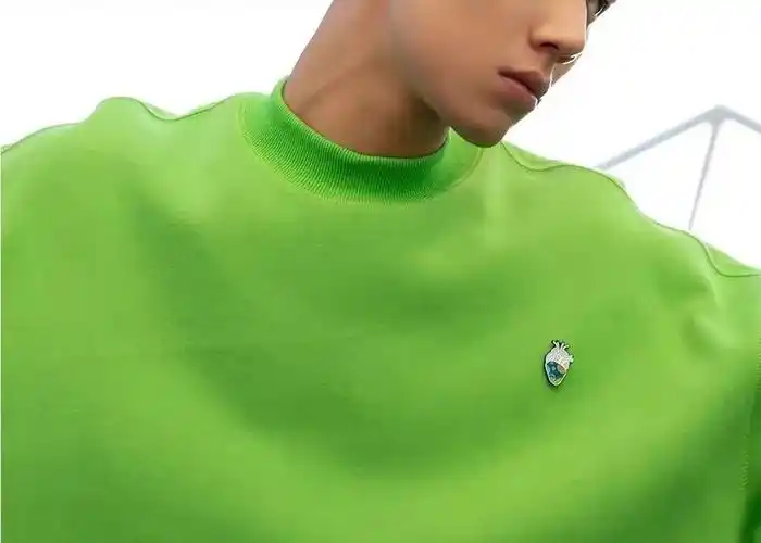 绿色对男生很友好,深的,浅的,不管哪种绿都好嫁.