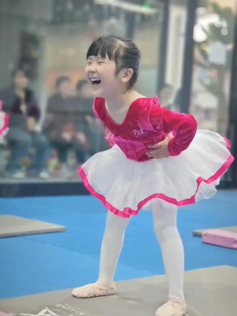 【河南省手拉手少儿艺术团】92舞蹈之美.#儿童中国舞3-5岁 - 抖音