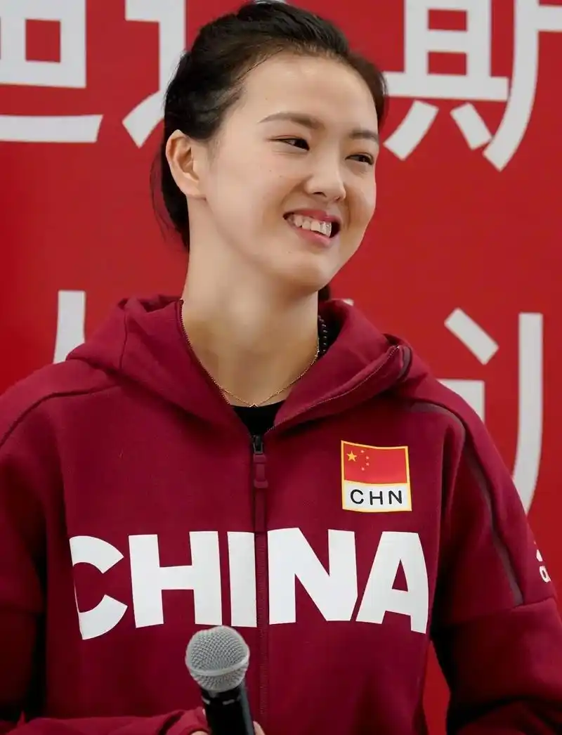 应该不回来了吧?#张常宁 #中国女排 宝宝张常宁2015年为 - 抖音