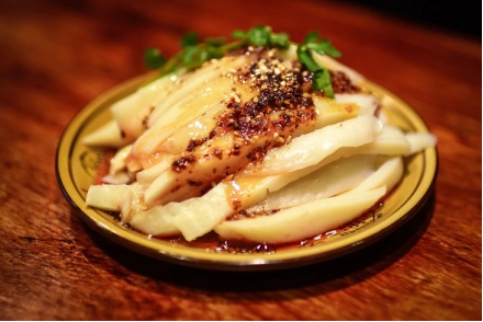 平遥碗托平遥牛肉这意味着来往两地之间又多新选择,以后不用堵在太榆