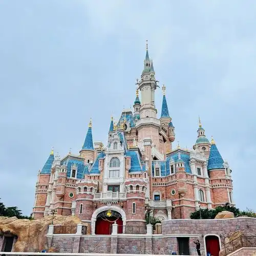 国庆上海迪士尼