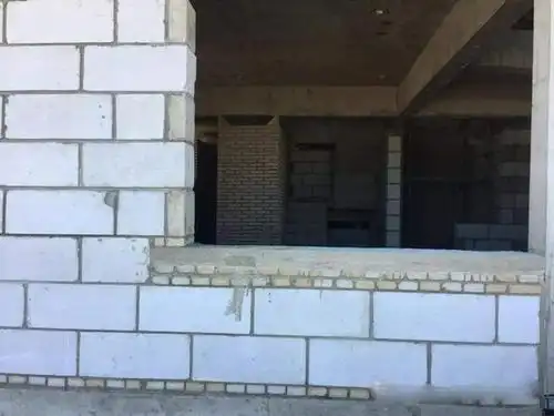 自建房窗台为什么要多加一块压顶石?包工头一说,这次总算明白了