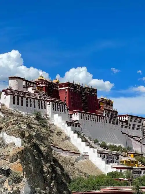 西藏旅游自由行攻略,景点介绍及美食推荐附七天六晚行程线路_拉萨