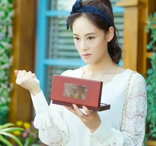 旋风少女方婷宜扮演者颜值高 赵圆瑗人气盖