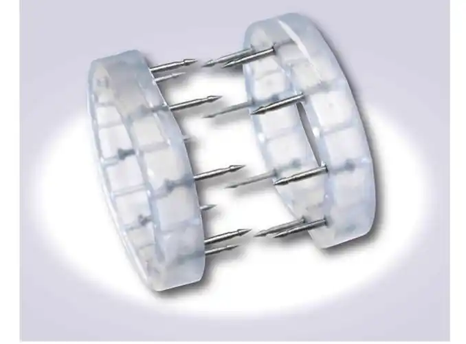 患者所使用微血管吻合装置(图源代理商官网)