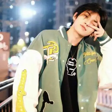 帅气的男生头像露脸头像男生很帅气的又冷酷的头像