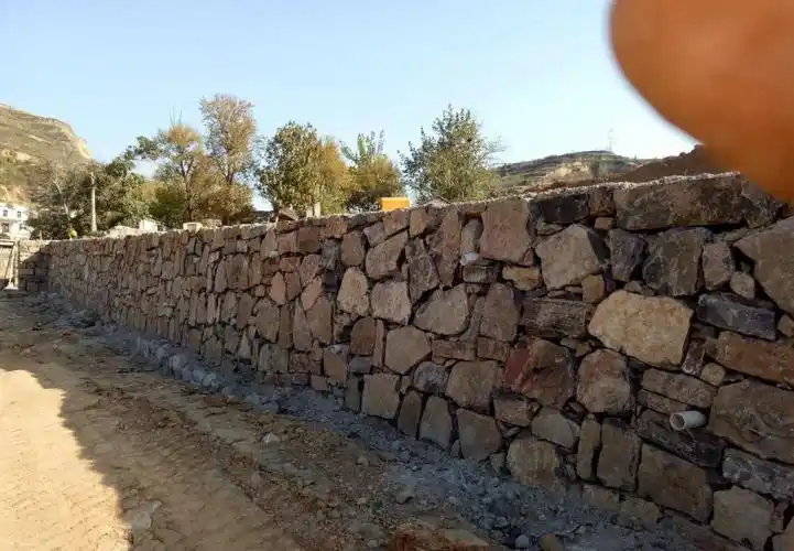 陕西西安挡土墙制作,毛石片石挡土墙,干砌挡土墙,不漏浆挡土墙