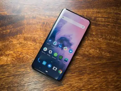 尚不清楚标准的oneplus9型号将支持多少无线充电功率