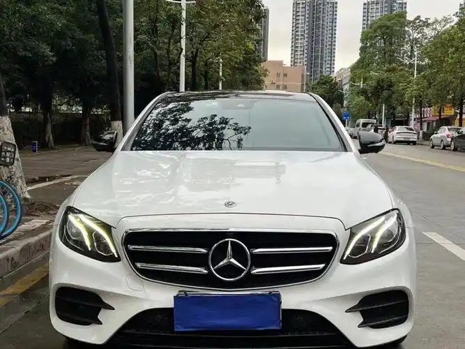 奔驰e300 运动型 08 2017年10月/5万多公里/一手极品 90236_奔驰e