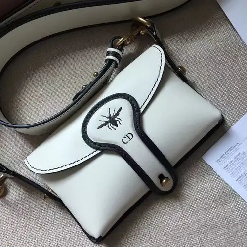 迪奥diordbee系列蜜蜂标志袖珍斜挎包m8502