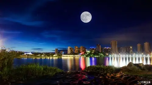 十五的月亮(9图)