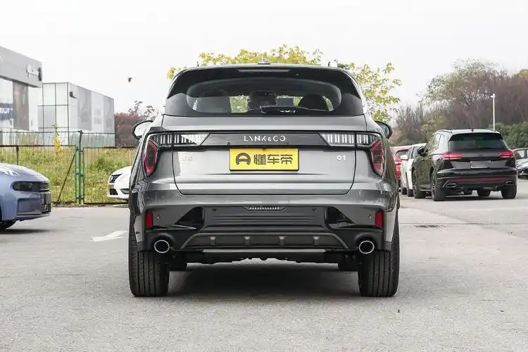 领克01壁纸_领克01_领克01外观图片_7/1147张图片_领克01灰色/整车