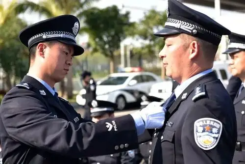 拱关缉私警21周年:奋斗不负韶华 忠诚铸就风采