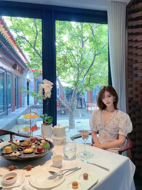 的应该都知道京兆尹算是北京很有名的一家代表餐厅了座落下雍和宫对面