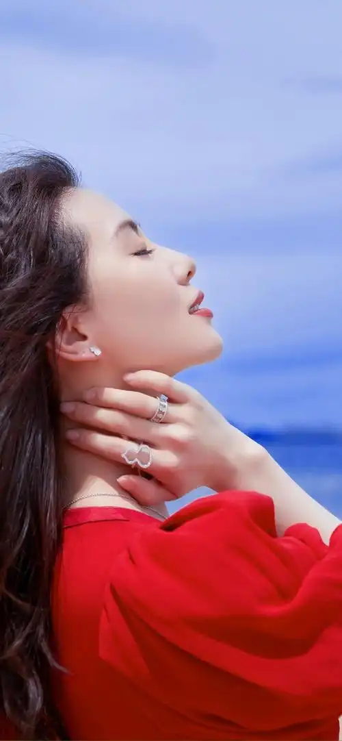 刘诗诗优雅时尚高清女明星手机壁纸高清竖屏全屏