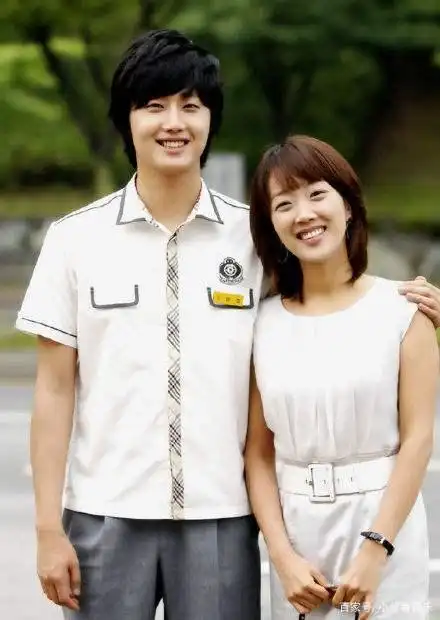 这部韩剧百看不厌,老少皆宜,还有中文版哟!不好看,你找我