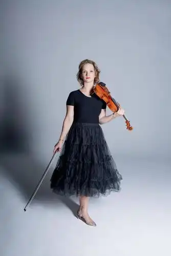 著名小提琴家希拉里·哈恩 | 新唱片向巴黎致敬