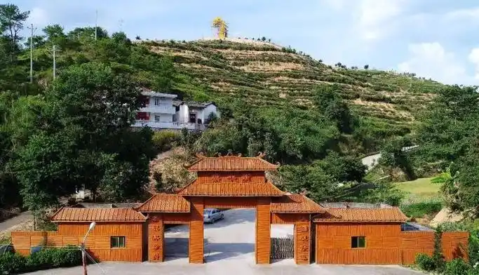 p data-id="gnbq8tssjn">五华县新丰寨休闲农业旅游区位于 a target=