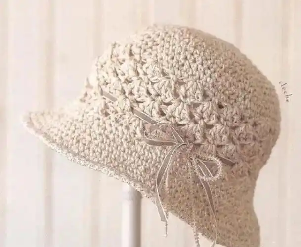 几款时尚钩针带帽檐帽子图解