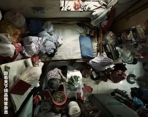 世界最小公寓:实拍香港贫民窟(图)