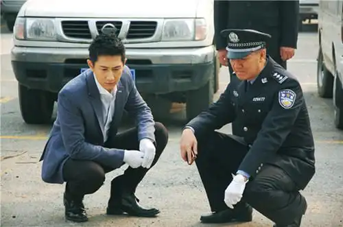 《别让我看见》首播 何明翰版元芳来破案