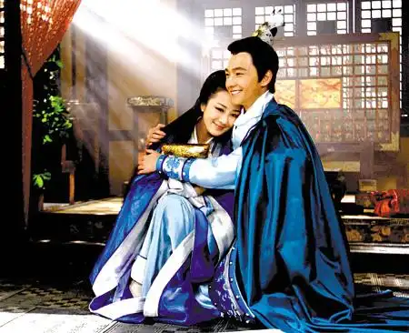 拍摄现场的甄宓与曹植.