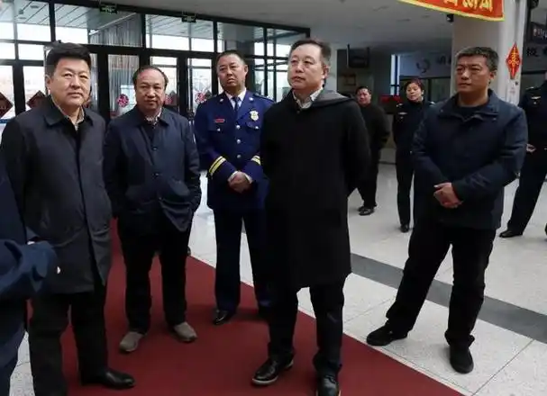 原鹤岗市委书记张恩亮:38岁提正厅,挪用公款三千万判二十年