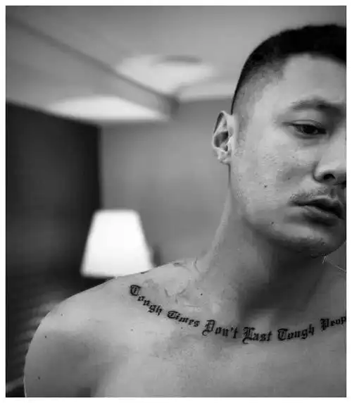 "纹身也是会上瘾的",深度解读港潮教父余文乐身上的纹身含义!