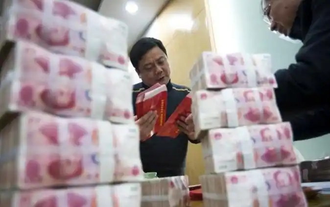 公司发错工资,多发了3万,员工把钱还回去,老板却说不用了!