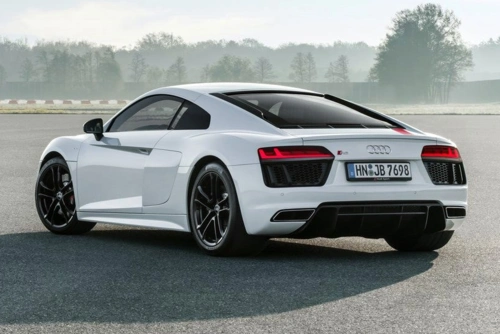 又一豪车跌哭了!v10发动机降38万都没用,有钱看不上没钱买不起