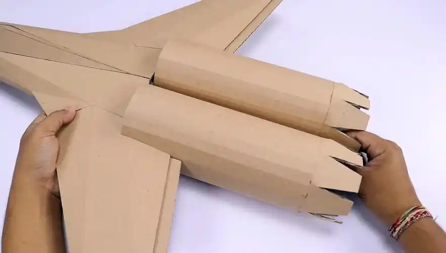 手工大神教你废纸板制作飞机,你学会了吗?-生活视频-搜狐视频
