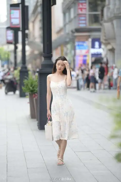 武汉美女去哪儿了?长江头条网友给你指路!_武汉_新闻中心_长江网_cjn.