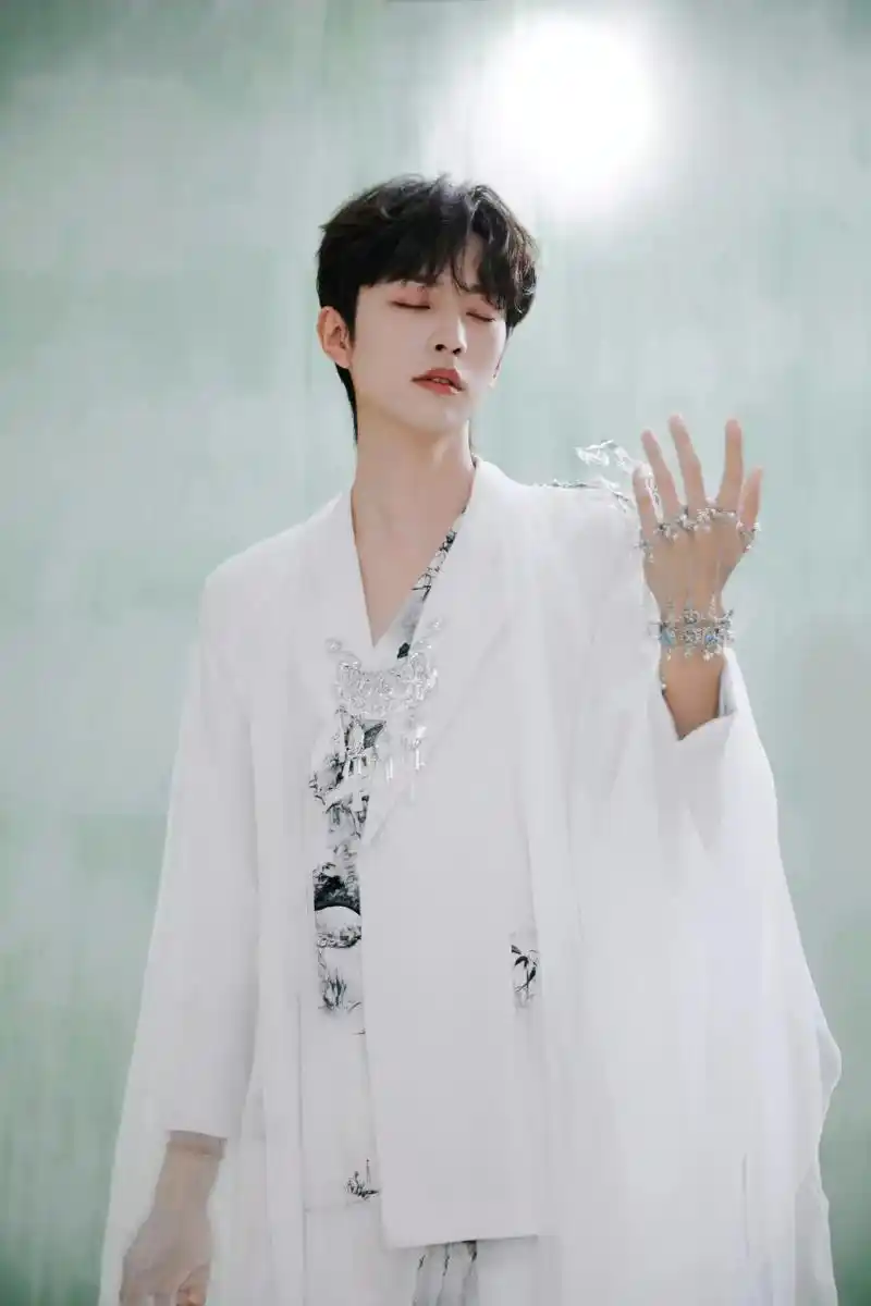 妖扬王敬轩 #朝阳打歌中心 #云水歌 王哥绝美99 - 抖音